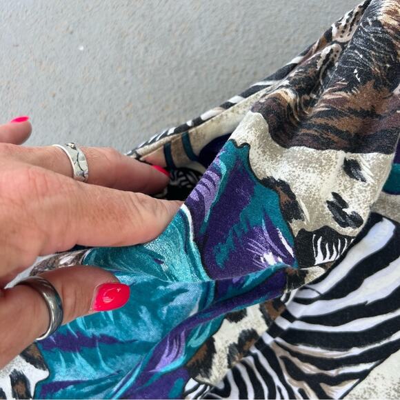 Vintage Connections Safari Zebra Gazelle Cheetah Leaf High Waist Elastic Shorts - Picture 3 of 5